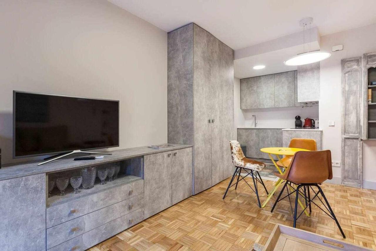Apartamento Lujo Castellana Chamartin Apartment มาดริด ภายนอก รูปภาพ